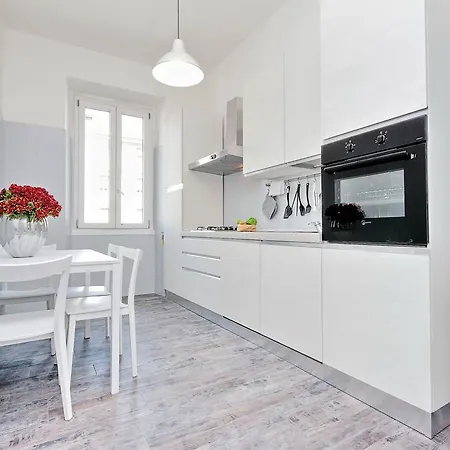 Stunning View With Terrace Daire Roma